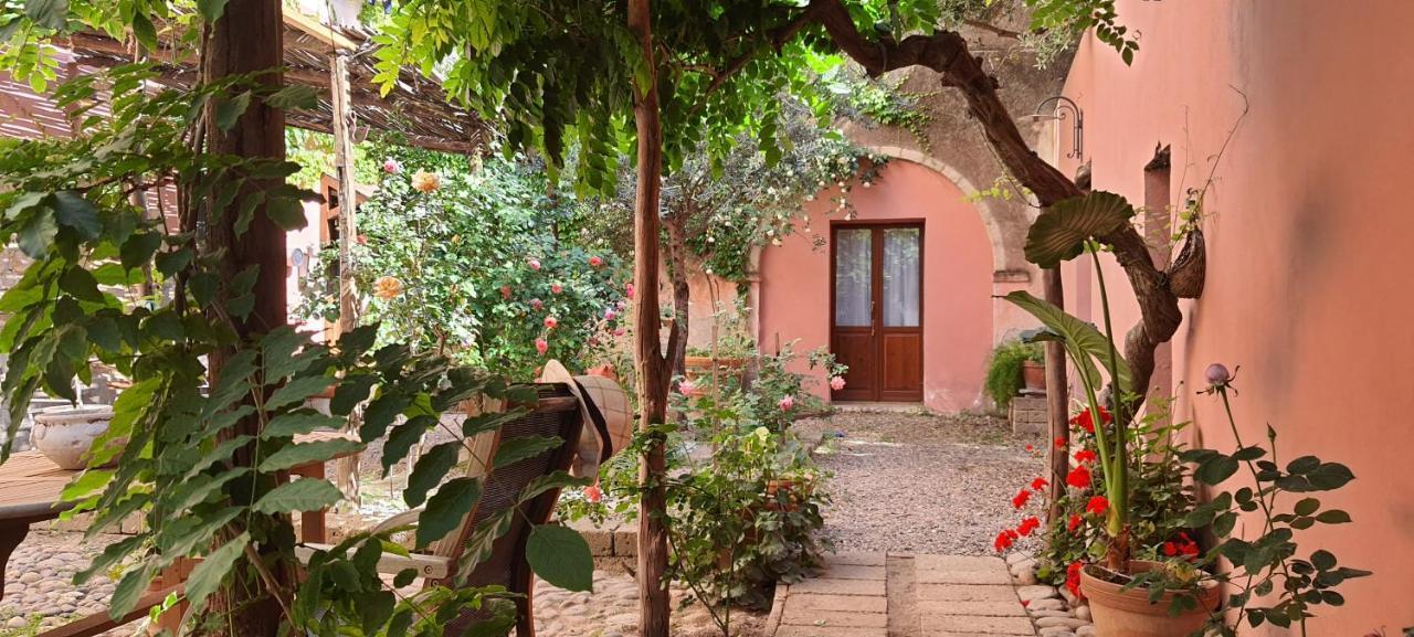 Casa Camboni-Dimora Storica Bed & Breakfast サン・ヴィート エクステリア 写真