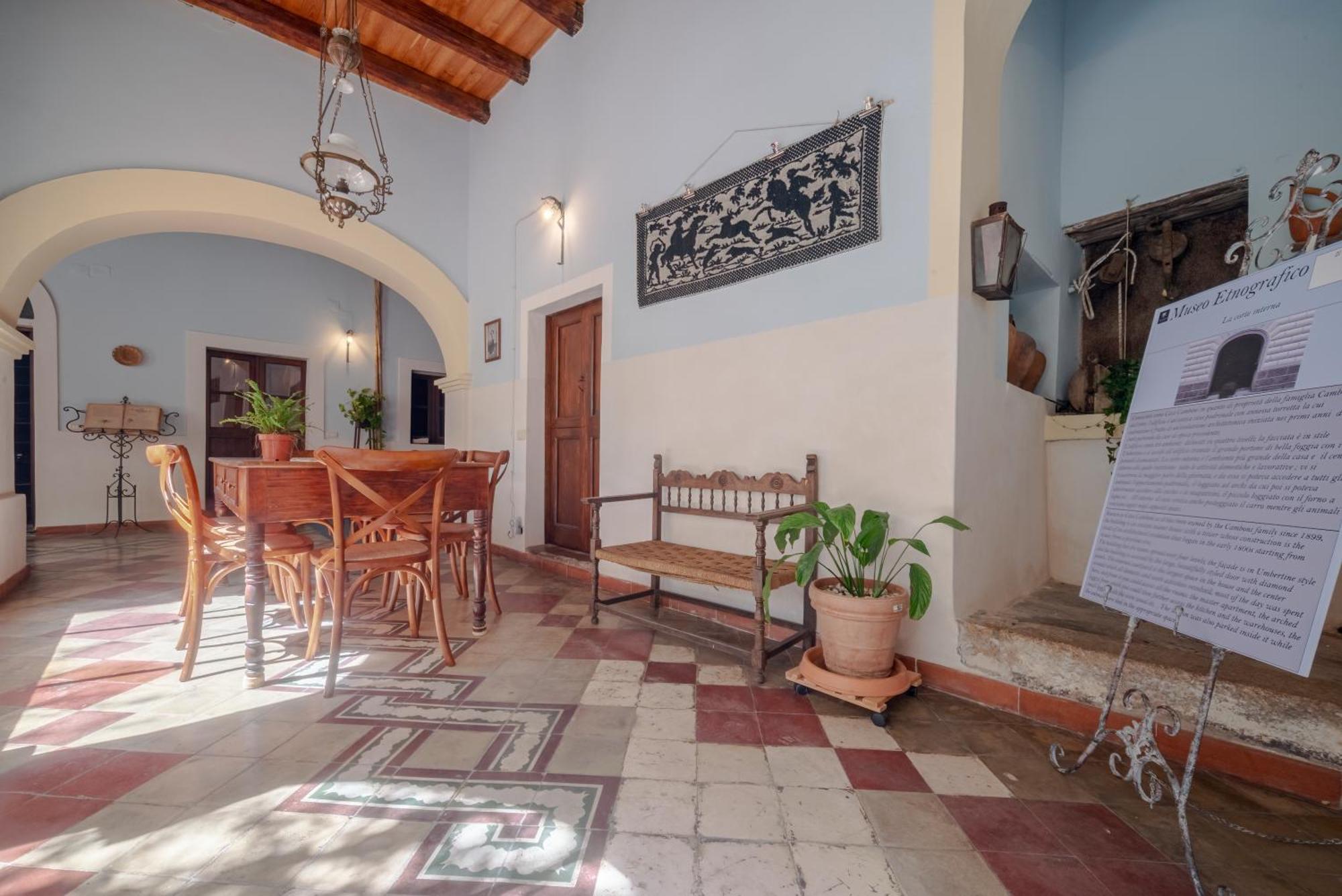 Casa Camboni-Dimora Storica Bed & Breakfast サン・ヴィート エクステリア 写真