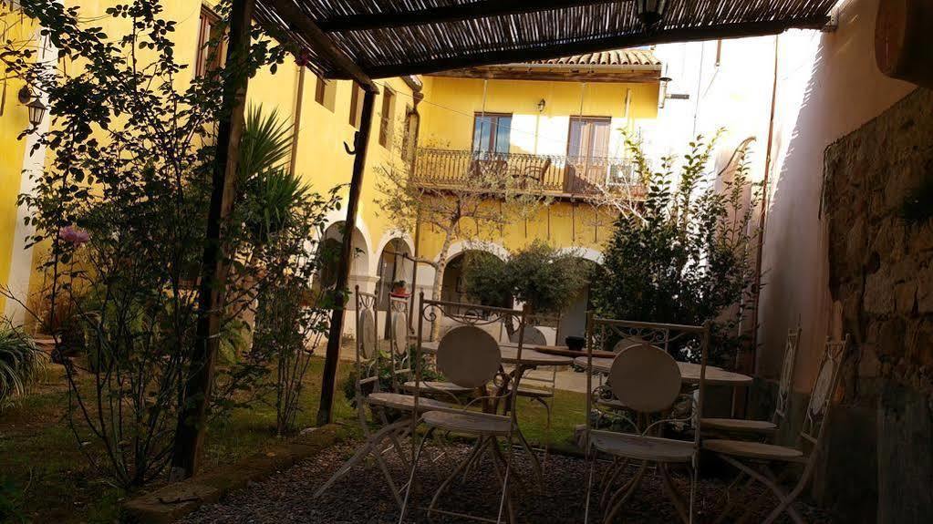 Casa Camboni-Dimora Storica Bed & Breakfast サン・ヴィート エクステリア 写真