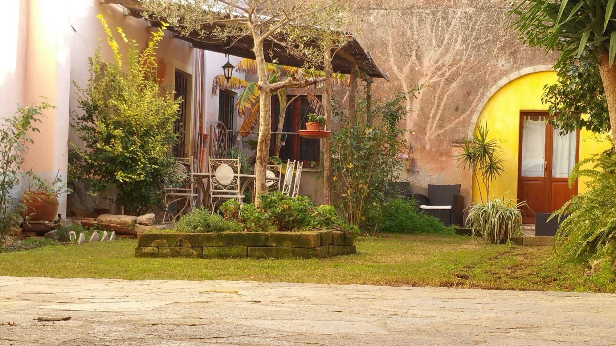 Casa Camboni-Dimora Storica Bed & Breakfast サン・ヴィート エクステリア 写真