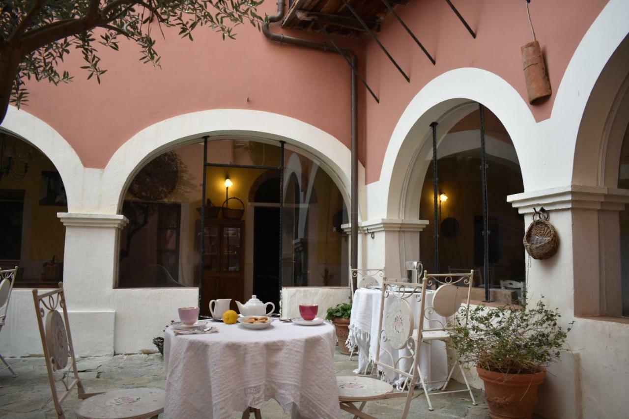 Casa Camboni-Dimora Storica Bed & Breakfast サン・ヴィート エクステリア 写真